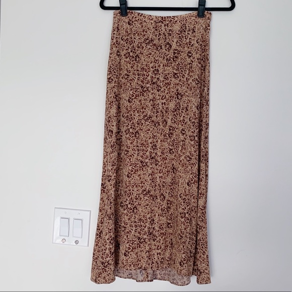 Aritzia Wilfred Midi Skirt: Prima/Tawny - Picture 2 of 5